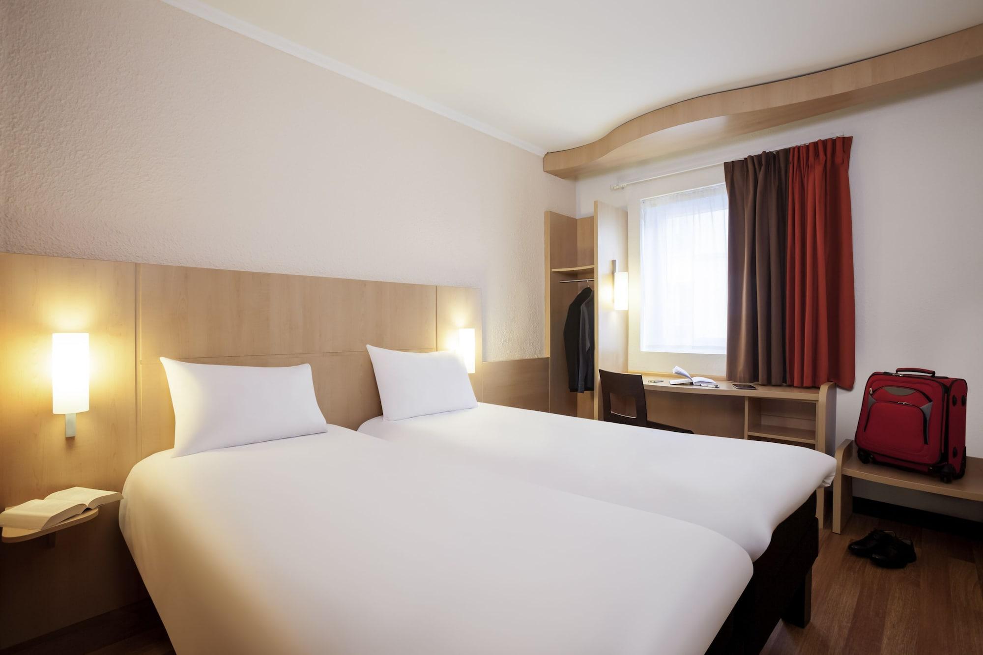 Ibis Nantes Centre Gare Sud Hotel Exterior photo