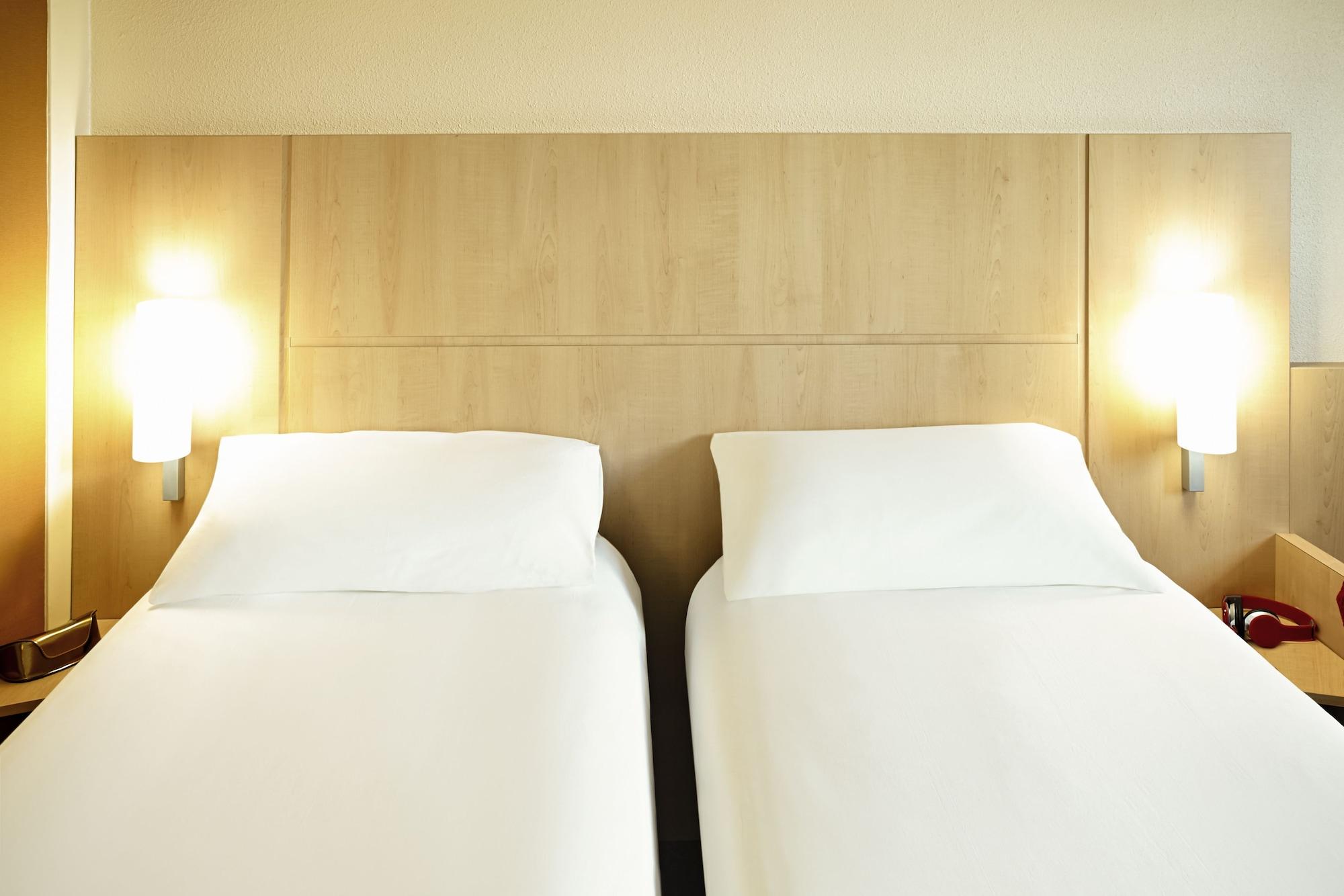 Ibis Nantes Centre Gare Sud Hotel Exterior photo