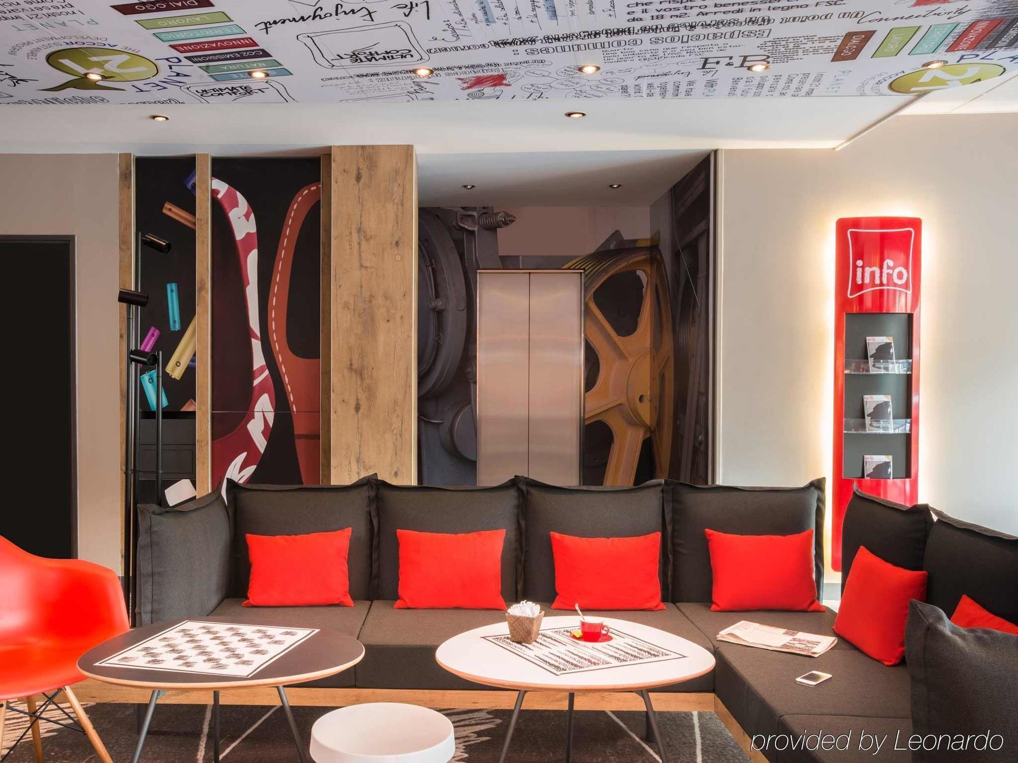 Ibis Nantes Centre Gare Sud Hotel Exterior photo